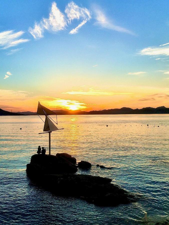 Bed&Cafe Onzo オンゾー Hotel Onomichi Ngoại thất bức ảnh